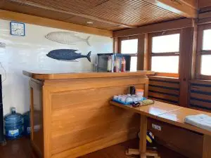 Luxury Cruise Komodo boat trip lombok