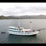 Luxury cruise komodo trip lombok