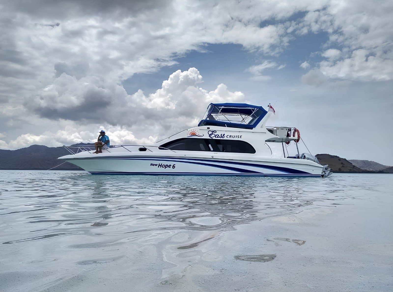 Speed Boat 17Tour Agency