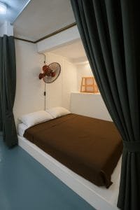 down deck 200x300 1 17Tour Agency