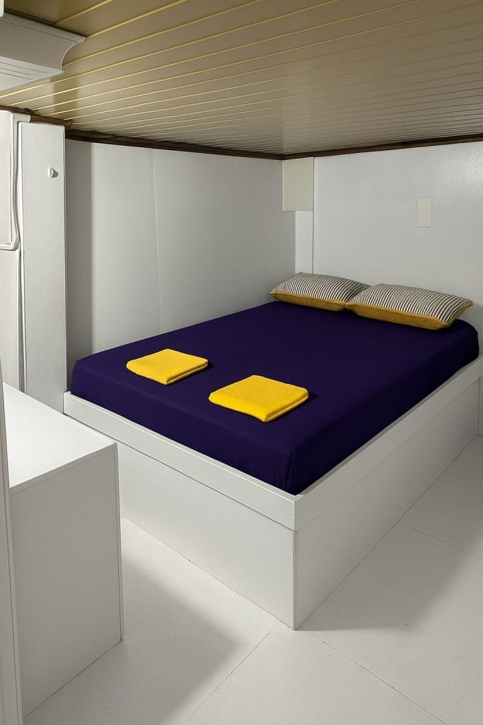 private cabin standard 17Tour Agency