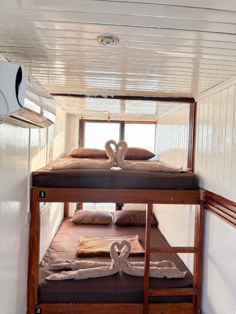 bunk bed double 17Tour Agency