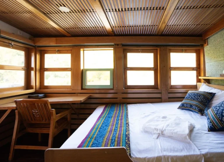 Comfort Private 17Tour Agency