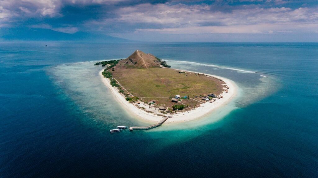 Kenawa Island